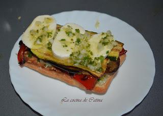 Crostinis con verduras a la plancha