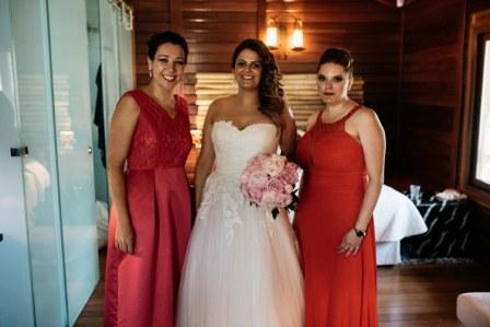 Laura y Gonzalo, amor, first look y una boda en la noche de San Juan