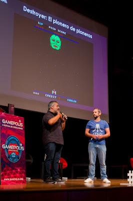 «Esta primera etapa era invisible». Entrevistamos a Spidey y Pedja, autores de 'Continue Play? Historia de las máquinas recreativas españolas'