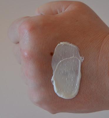 LULLAGE “RougeXpert” – una nueva gama para pieles sensibles con rojeces LULLAGE “RougeXpert” – una nueva gama para pieles sensibles con rojeces