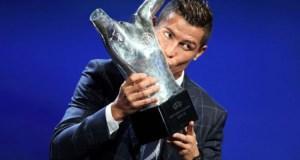Justo ganador del premio al Mejor jugador de la UEFA