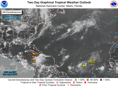 Onda tropical en Caribe Central puede convertirse en ciclón.