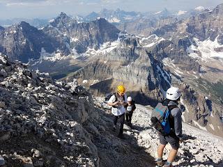 SENDERISMO EN LAKE LOUISE: MOUNT TEMPLE (3544 m)