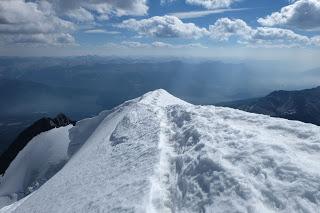 SENDERISMO EN LAKE LOUISE: MOUNT TEMPLE (3544 m)