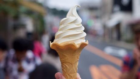 Ingrediente que hace que helados no se derritan bajo el sol