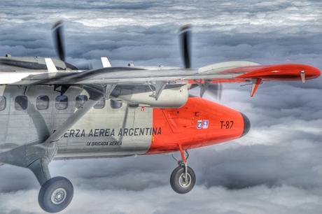 ENTREVISTA AL PILOTO DE DHC-6 TWIN OTTER GASTON VALUSSI COMANDANTE DE LA OPERACIÓN DE RESCATE EN LA BASE ORCADAS ENTREVISTA AL PILOTO DE DHC-6 TWIN OTTER GASTON VALUSSI COMANDANTE DE LA OPERACIÓN DE RESCATE EN LA BASE ORCADAS