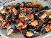 Mejillones salsa cebolla vino