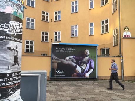 Esta fue la reacción de unos creativos ante la censura de su anuncio LGTB