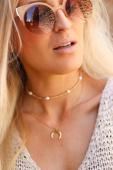 NUDE & WHITE NUDE & WHITE