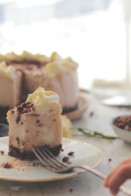 Tarta mousse crujiente de horchata  sin horno