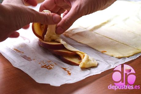 PASTEL DE MANZANA CON FORMA DE ROSA