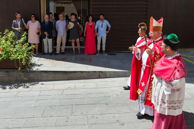 El Obispo de Ibiza retira el saludo al alcalde por laico.