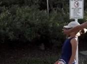 ¿Por está visto pecho público?