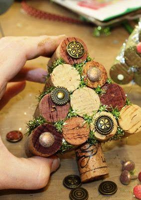 27 manualidades de navidad con corchos muy fáciles de hacer reciclando