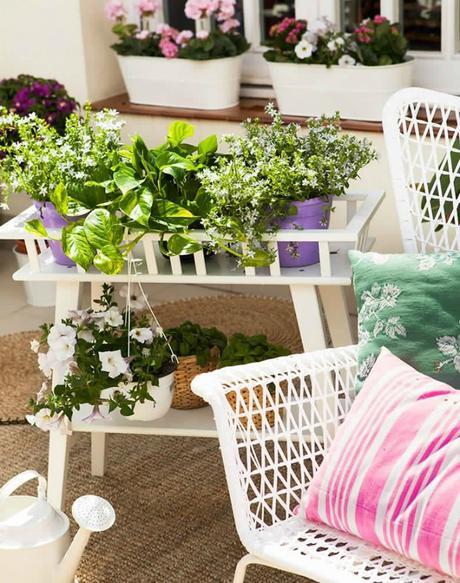 Terraza lowcost con muebles de IKEA