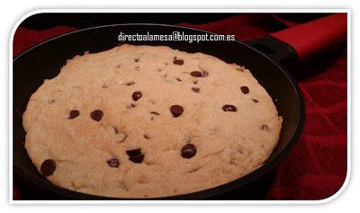 Galleta gigante con pepitas de chocolate