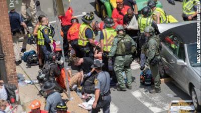 Nazis palurdos y sus defensores tarados