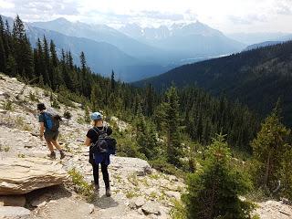 SENDERISMO EN YOHO: HAMILTON LAKE