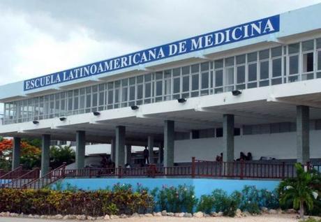 Islas Salomón suspende envío de estudiantes de medicina a La Habana