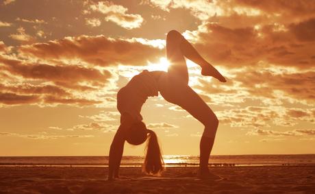 el yoga te ayuda a ponerte en forma