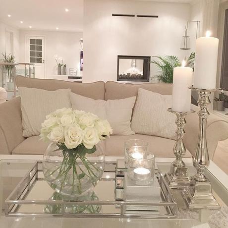 Salon decorado con bandeja 