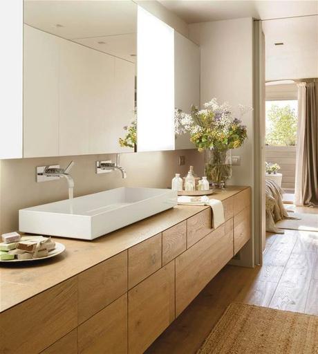 Decorar el baño con bandejas