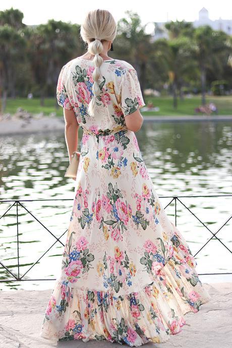 VESTIDO FLORES & VOLANTES