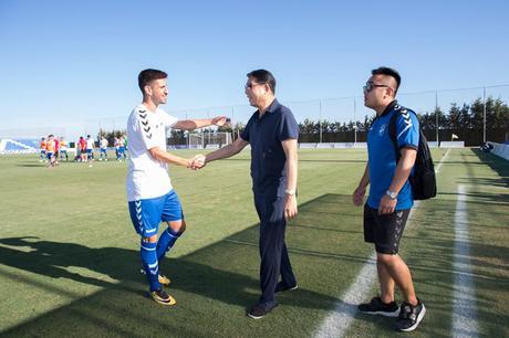 Un debut sin precedentes