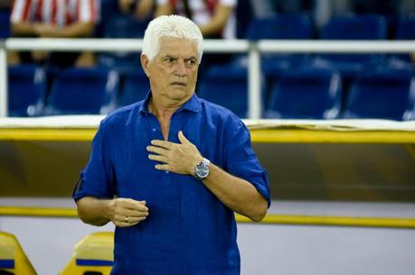 Julio Avelino Comesaña, técnico del Junior. Junior Sport Online