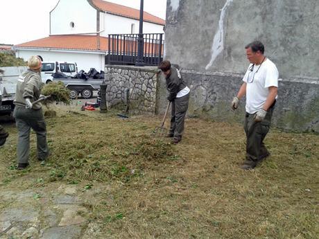 Trabajos de restauración de la Iglesia de Santiago de Ambás, Camino del Norte.