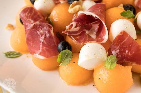 Ensalada de melón con mozarella y jamón Ensalada de melón con mozarella y jamón
