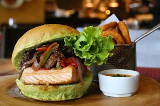 “The Burger Market” continúa con éxito en el Hotel Real Intercontinental