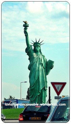 De Nueva York a París y de París a Tokio pasando por Barcelona (serie “Las damas de la libertad: las estatuas de Miss Liberty alrededor del mundo”)