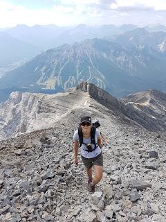 SENDERISMO EN BANFF: CASCADE MOUNTAIN (2998 m)