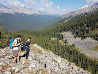 SENDERISMO EN BANFF: CASCADE MOUNTAIN (2998 m)