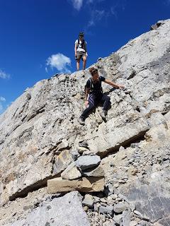 SENDERISMO EN BANFF: CASCADE MOUNTAIN (2998 m)