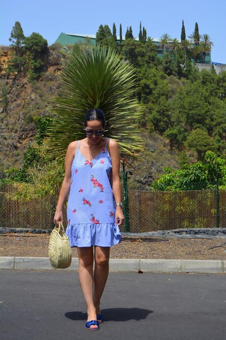 flowers-and-stripes-dress-outfit-zara-streetstyle