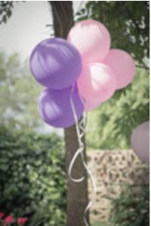 ¿Dónde comprar disfraces y globos para una fiesta?
