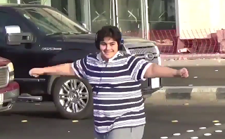 Arabia Saudita: Arrestan a Niño de 14 Años por Bailar la Macarena