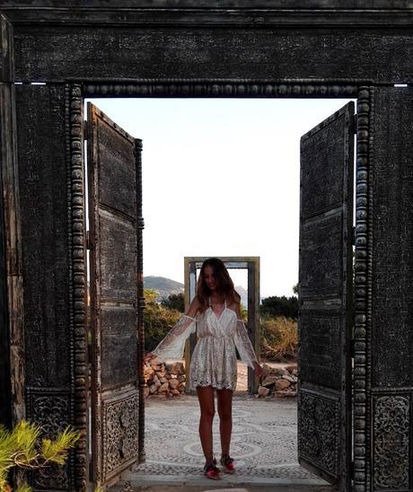 LAS PUERTAS DEL CIELO