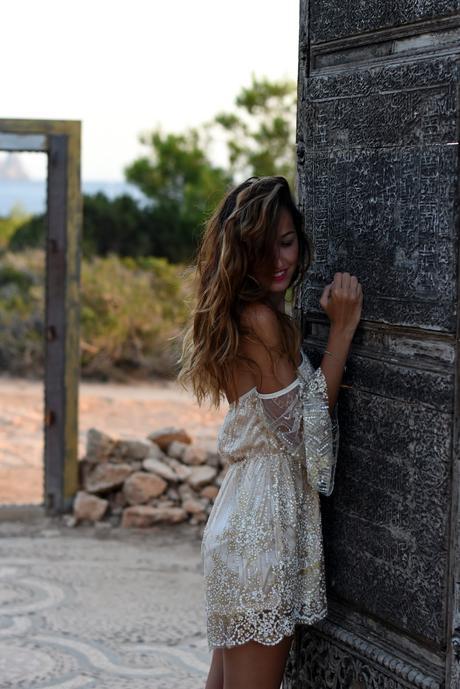 LAS PUERTAS DEL CIELO