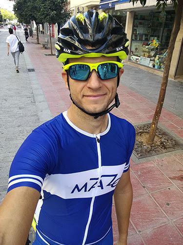 Análisis Equipación Ciclista Old y Retro de El Mazo | Maillot, Culotte y Calcetines