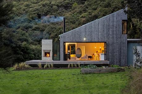 Cabana Moderna con Materiales Rusticos en Nueva Zelanda