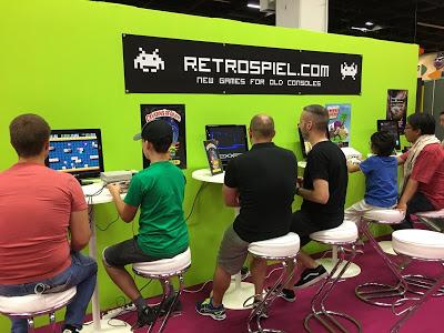 Los visitantes a la zona retro de GamesCom disfrutan con el homebrew español