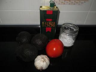 SALMOREJO DE AGUACATE
