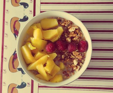 BOWL  MANGO CON NUECES