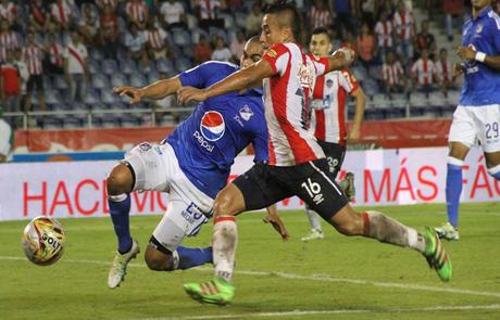 Imágenes de una jugada del partido  Junior Vs Millonarios por Copa Aguila