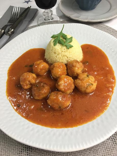 Albóndigas De Pavo Con Tomate Y Cuscús