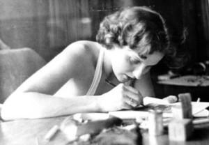 ¿Vivir en las palabras es errar?