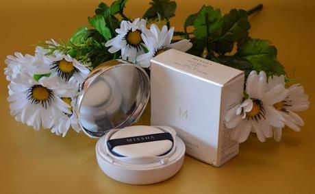 “M Magic Cushion SPF50+/PA+++” de MISSHA en W2BEAUTY.COM (From Asia With Love)